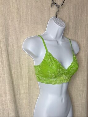 Gilly Hicks Lime Green Floral Lace Unlined Bralette Size Medium